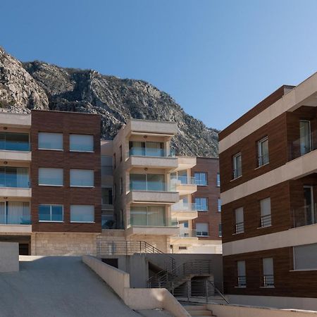 Bonintro Lux Apartment Котор Екстер'єр фото