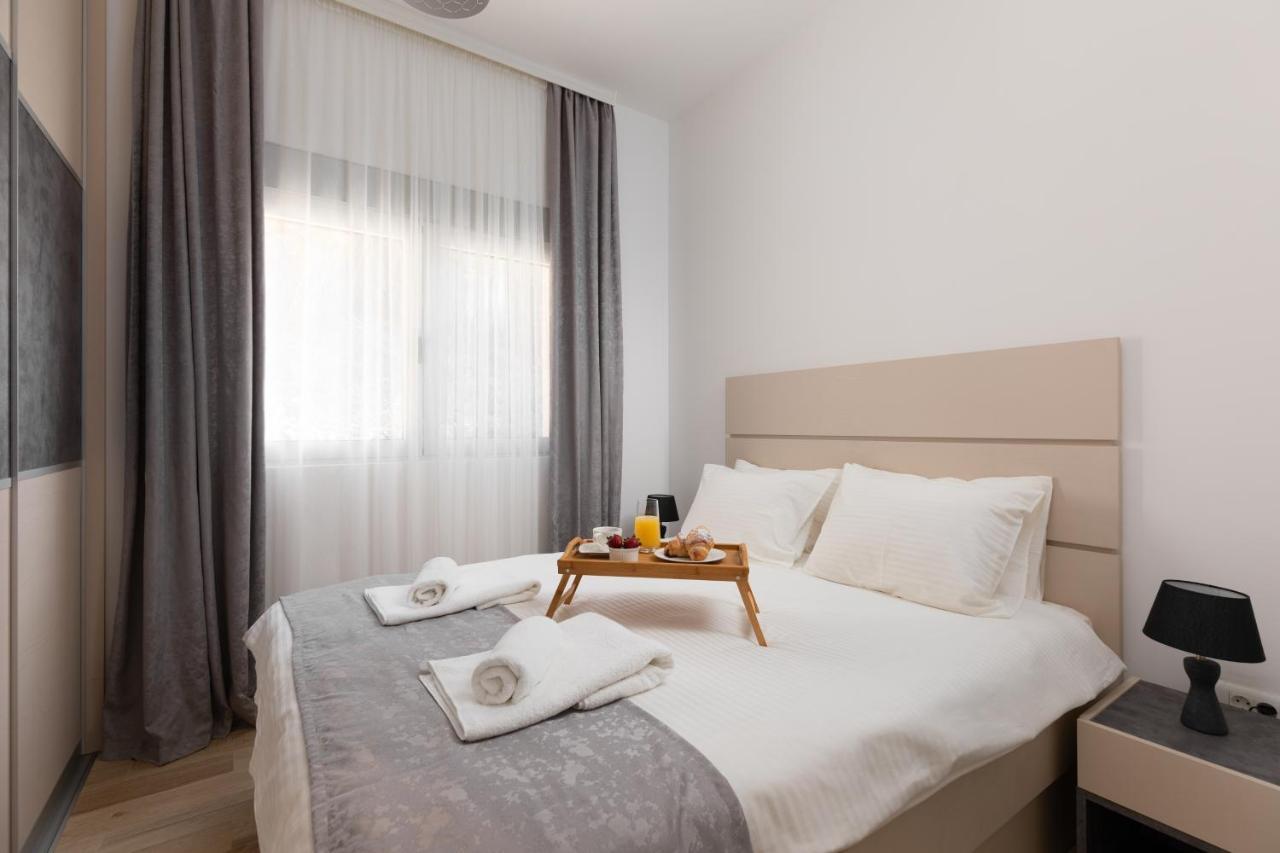 Bonintro Lux Apartment Котор Екстер'єр фото
