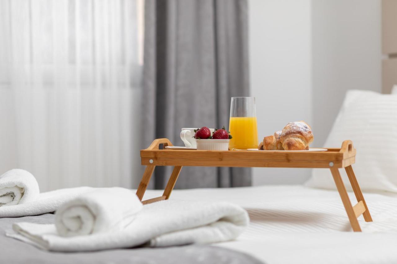 Bonintro Lux Apartment Котор Екстер'єр фото