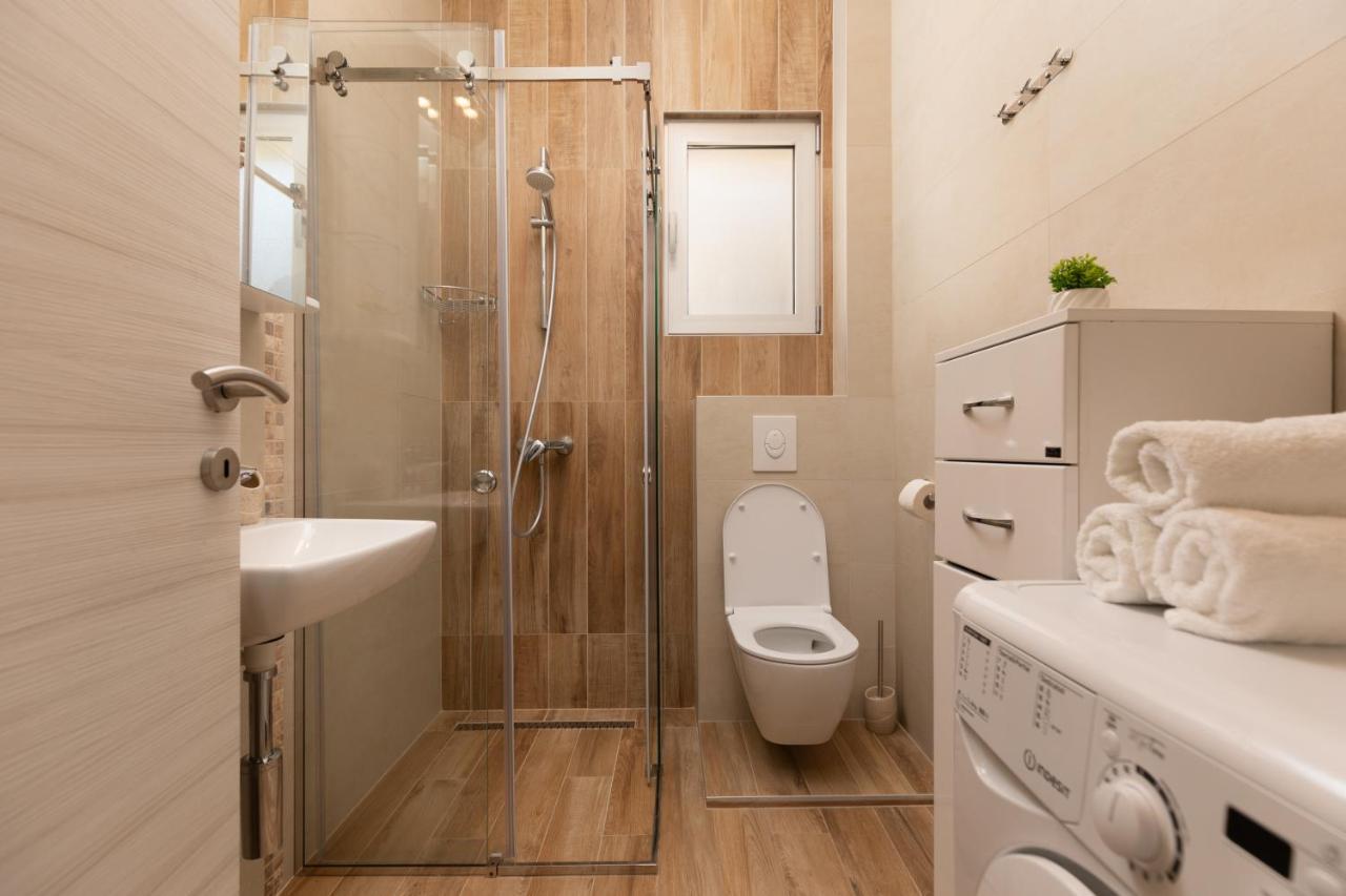 Bonintro Lux Apartment Котор Екстер'єр фото